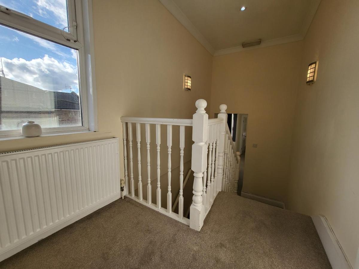 Tooting Bec Central Apartment By London Tube Eksteriør billede